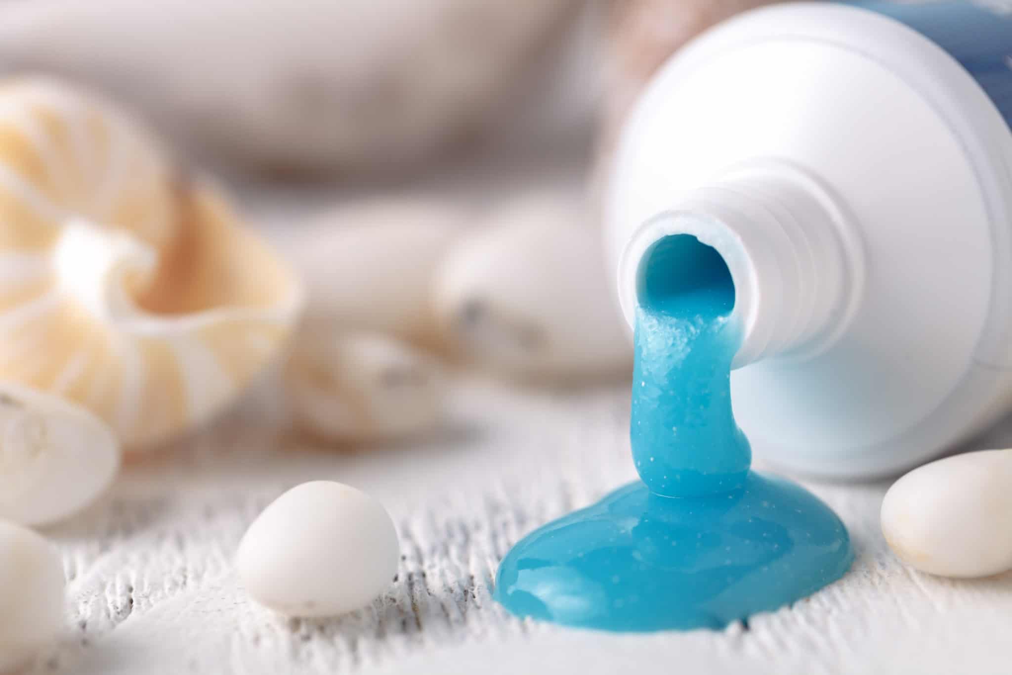 stannous fluoride vs sodium fluoride toothpaste featured image